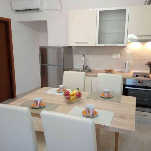 Apartman (jako celek) pro 6 os. s výhledem do zahrady přízemní