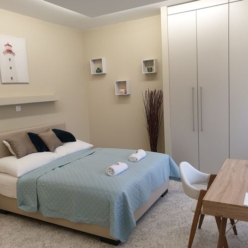 Apartament cu baie cu bucătărie proprie cu 2 camere pentru 4 pers. (se poate solicita pat suplimentar)