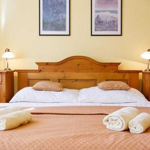 Apartament 2-osobowy z aneksem kuchennym z 1 pomieszczeniem sypialnianym (możliwa dostawka)