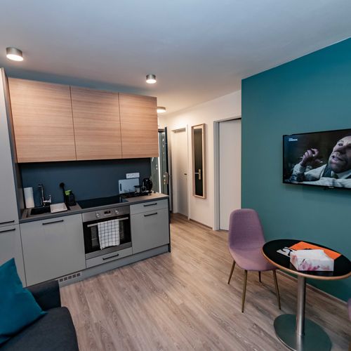 Apartament cu duș cu bucătărie proprie cu 1 camera pentru 4 pers.