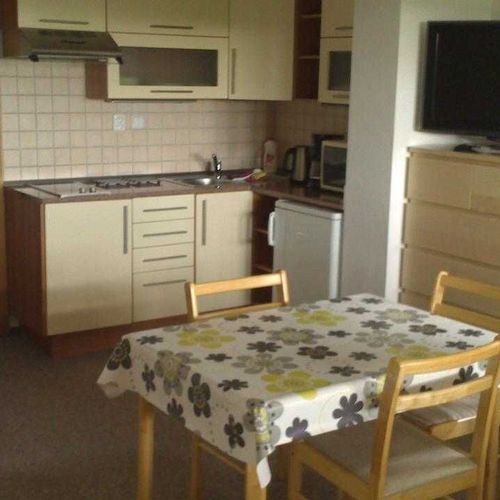 Apartman se sprchou s vlastní kuchyňkou pro 4 os. s 1 ložnicí
