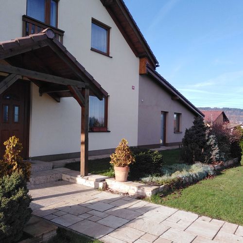 Apartament studio la parter cu 1 camera pentru 4 pers.