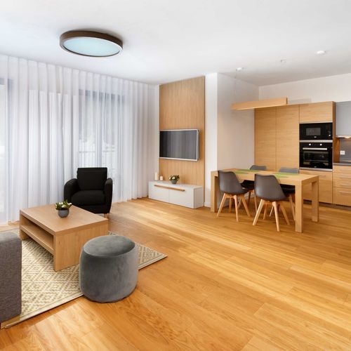 Apartament cu terasă cu chicinetă proprie cu 2 camere pentru 4 pers. (se poate solicita pat suplimentar)