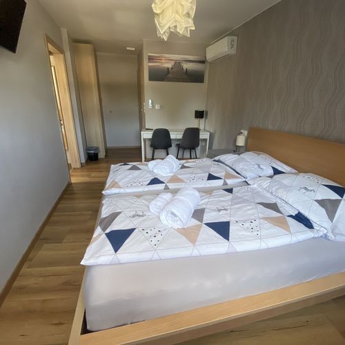 Camera cvadrupla familial(ă) cu aer condiționat