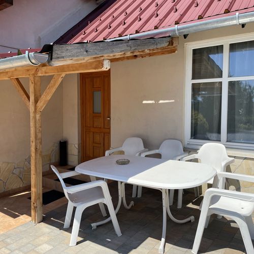 Apartament familial(ă) întreaga unitate pentru 7 pers. (se inchirieaza doar integral)