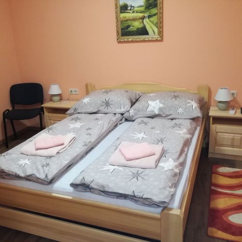 Camera dubla romantică la parter