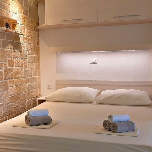 Apartament lux cu vedere spre mare cu 1 camera pentru 3 pers.