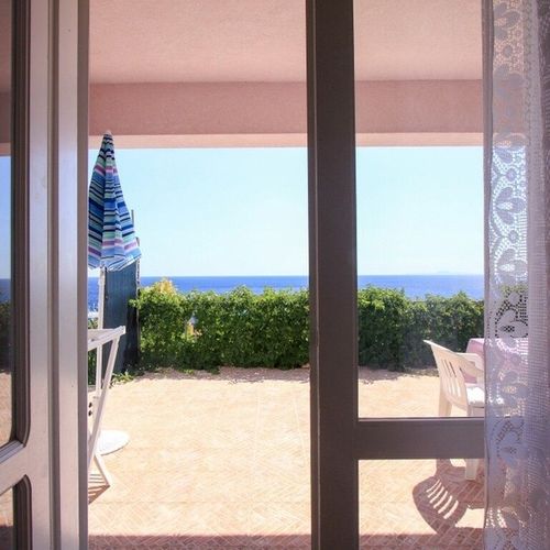 Apartament 4-osobowy z klimatyzacją z widokiem na morze z 2 pomieszczeniami sypialnianymi