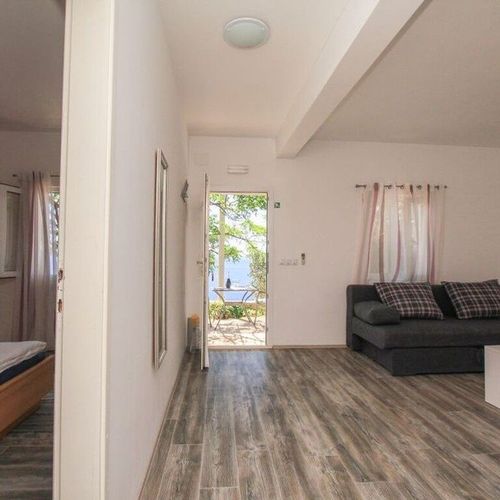 Apartament 3-osobowy z klimatyzacją z widokiem na morze z 2 pomieszczeniami sypialnianymi