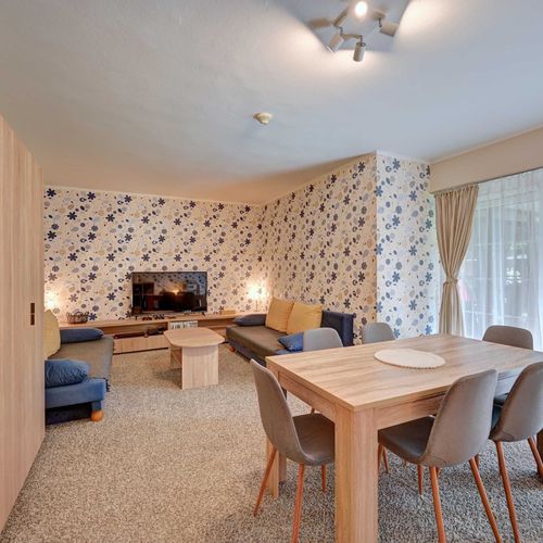 Apartman se zahradou s vlastní kuchyňkou s manželskou postelí s 1 ložnicí (s možností přistýlky)
