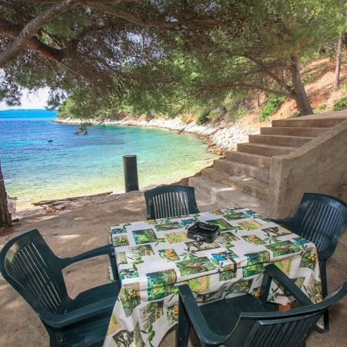 Apartament cu terasă cu vedere spre mare cu 2 camere pentru 4 pers.