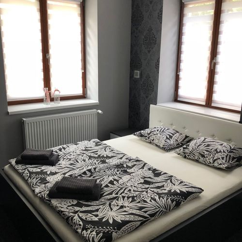 Apartament 4-osobowy Deluxe z klimatyzacją z 2 pomieszczeniami sypialnianymi