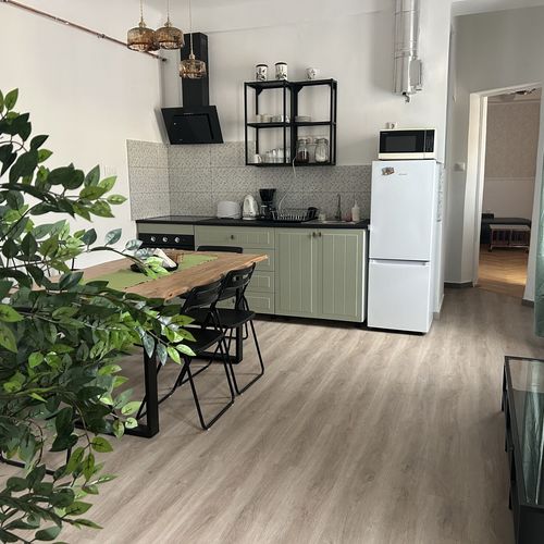 Apartament family la etaj cu 3 camere pentru 7 pers.