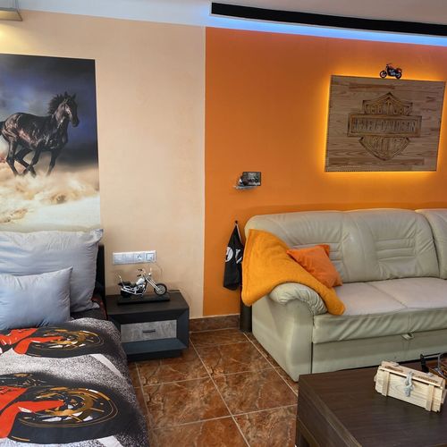 Turistický Apartman pro 3 os. s 1 ložnicí na straně bazénu (s možností přistýlky)