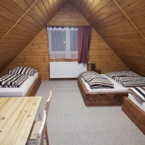 Apartman se sprchou s vlastní kuchyňkou pro 4 os.