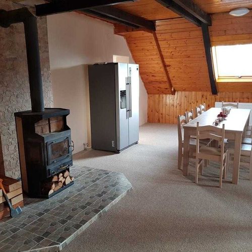 Apartman s vlastní kuchyňkou s balkónem pro 12 os.
