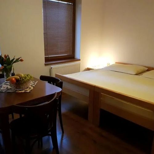 Camera cu baie cu chicinetă proprie pentru 5 pers.
