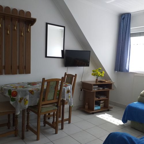 Apartament la mansardă cu 2 camere pentru 4 pers.