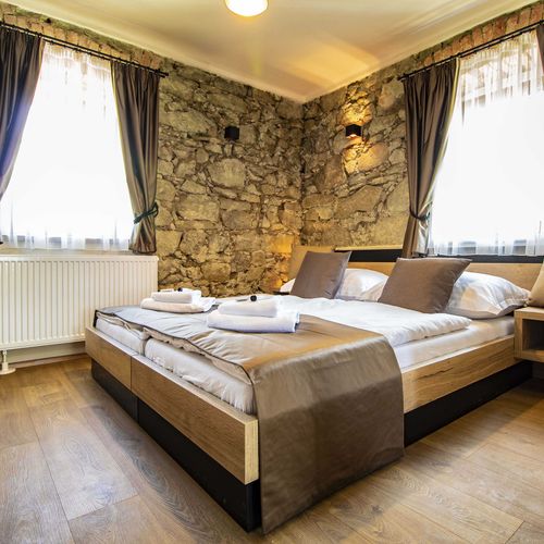 Apartman se sprchou s vlastní kuchyní s manželskou postelí s 1 ložnicí (s možností přistýlky)