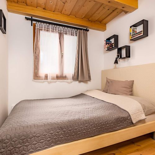 Apartman (jako celek) s manželskou postelí s panoramou celý Dům (s možností přistýlky)