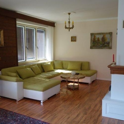 Chata cu duș pentru 10 pers. (se inchirieaza doar integral)