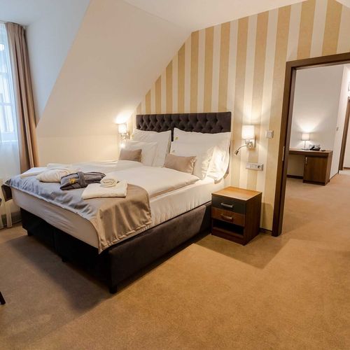 Apartament 4-osobowy Family z prysznicem (możliwa dostawka)