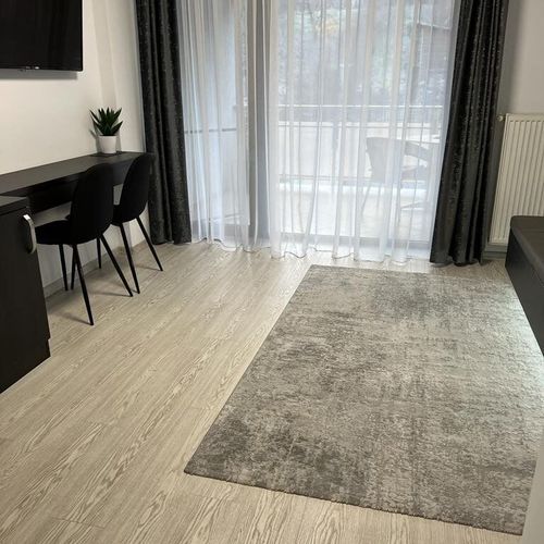 Camera dubla studio cu balcon