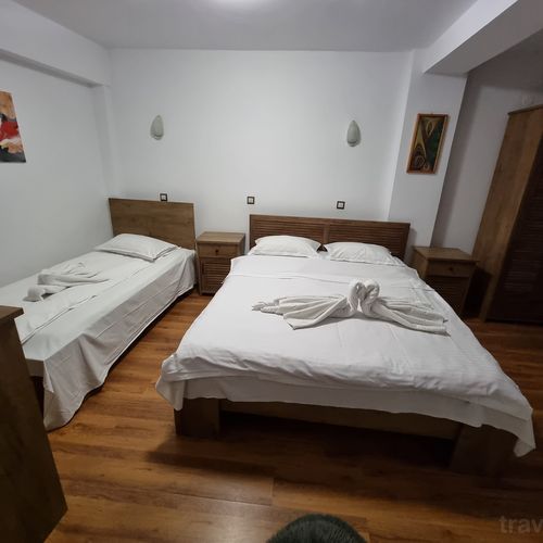 Pokoj s koupelnou pro 3 os.