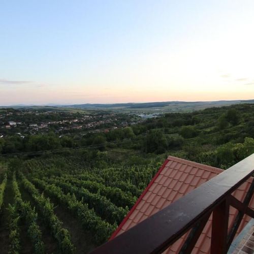 Camera dubla la mansardă cu baie