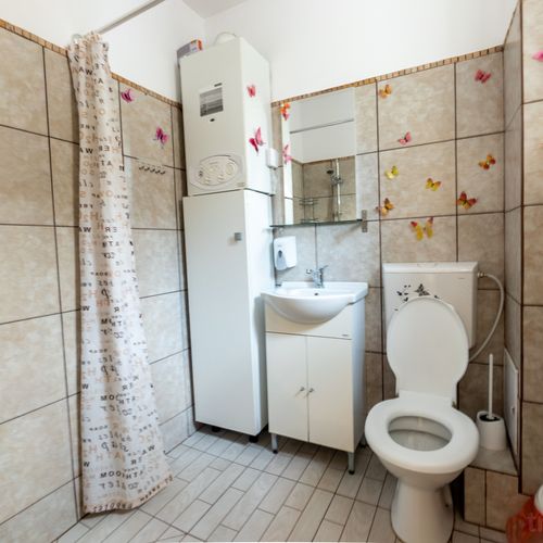 Apartament studio cu baie cu 1 camera pentru 2 pers.