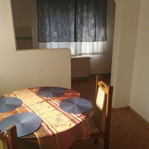 Apartament 4-osobowy z 2 pomieszczeniami sypialnianymi