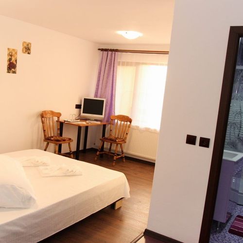 Camera dubla economy cu balcon