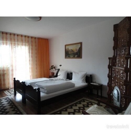 Camera twin cu balcon