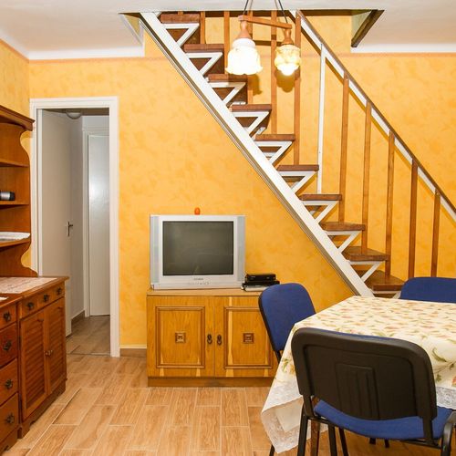 Casă de vară familial(ă) cu aer condiționat pentru 5 pers. (se inchirieaza doar integral)