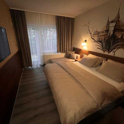 Apartament cu duș cu chicinetă proprie pentru 4 pers. (se poate solicita pat suplimentar)