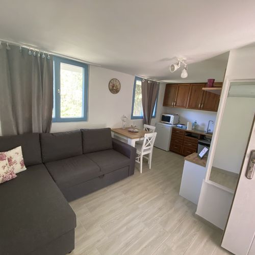 Apartament cu terasă cu vedere spre grădină cu 1 camera pentru 2 pers.