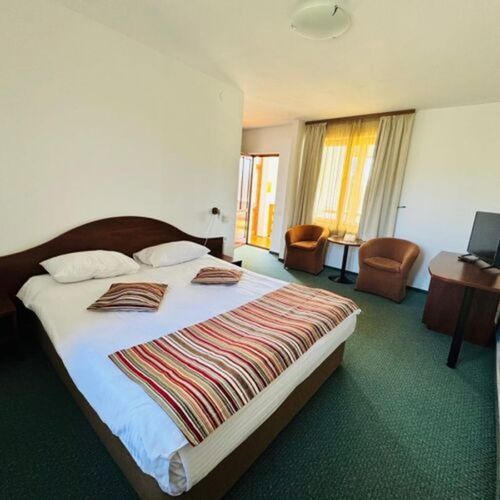 Apartament superior cu 3 camere pentru 5 pers.
