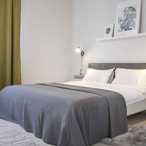 Apartament la parter cu 2 camere pentru 4 pers.