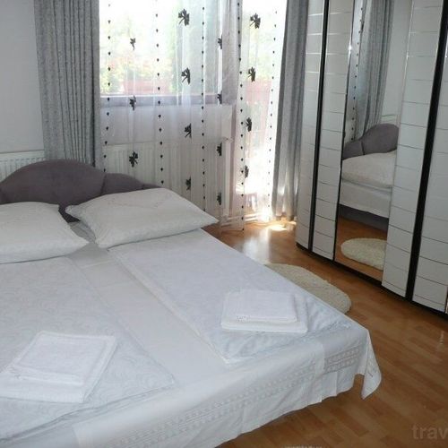 Camera tripla cu baie