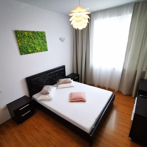 Apartament cu vedere spre mare cu 2 camere pentru 4 pers.