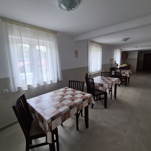 Pokoj s manželskou postelí