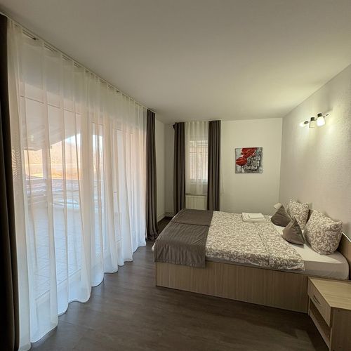 Apartament familial(ă) cu vedere spre lac cu 2 camere pentru 5 pers. (se poate solicita pat suplimentar)
