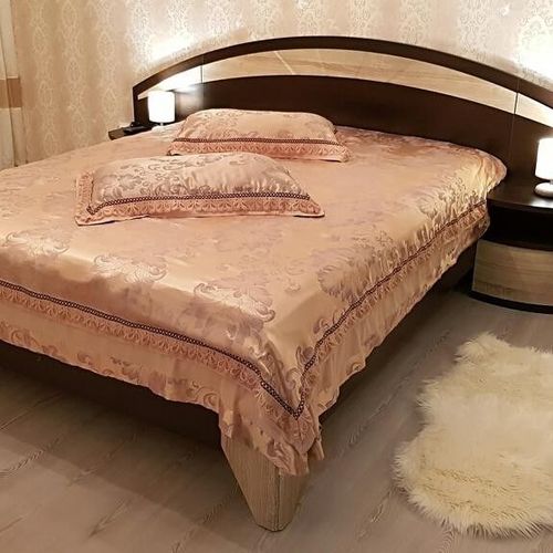 Apartament la parter cu 1 camera pentru 2 pers. (se poate solicita pat suplimentar)