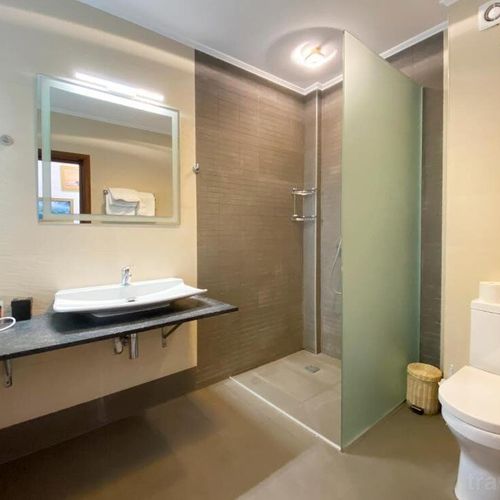 Apartament deluxe cu 2 camere pentru 3 pers.