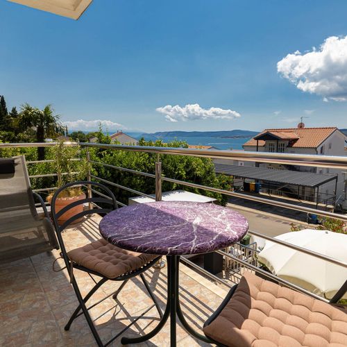 "B" Apartman pro 4 os. se 2 ložnicemi s výhledem na moře