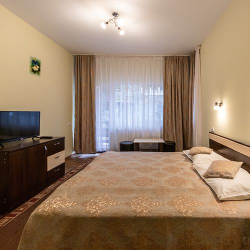 Camera twin la etaj cu balcon