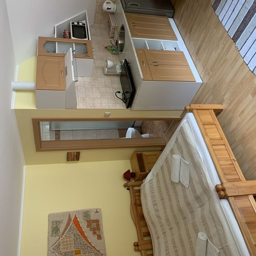 Apartament cu balcon cu aer condiționat cu 1 camera pentru 2 pers. (se poate solicita pat suplimentar)