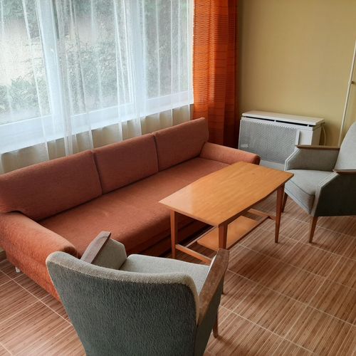 Apartament 6-osobowy na parterze z widokiem na ogród z 2 pomieszczeniami sypialnianymi