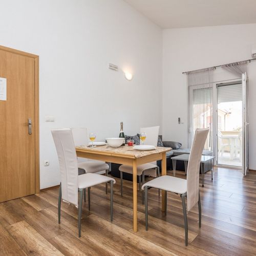 Economy Family Apartman pro 4 os. se 2 ložnicemi