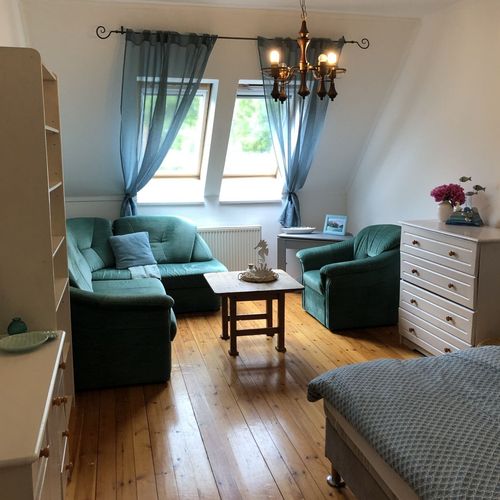 Apartman s klimatizací pro 4 os. s 1 ložnicí na poschodí